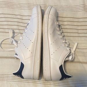 EUC Adidas Classic Stan Smith Sneakers